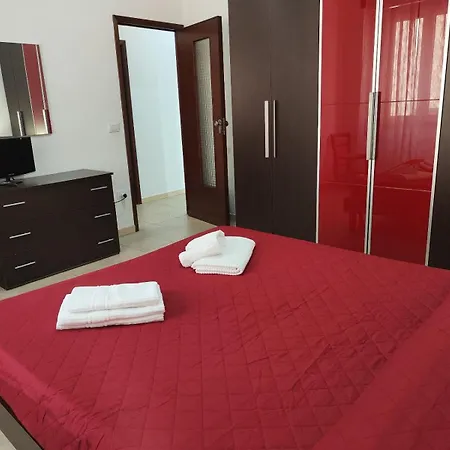 Pm 6 Via Vittorio Veneto קאסטלסארדו